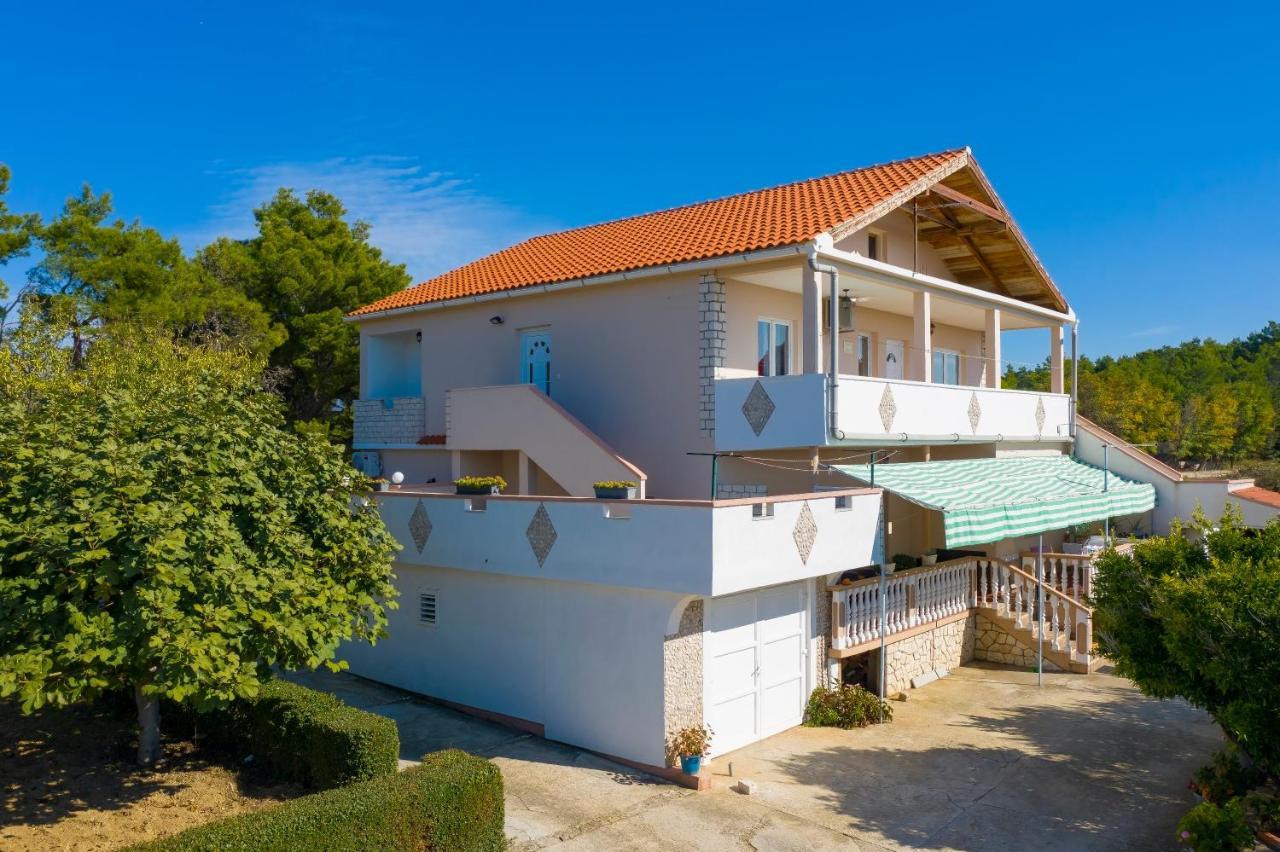 Apartments Luca Ражанац Экстерьер фото
