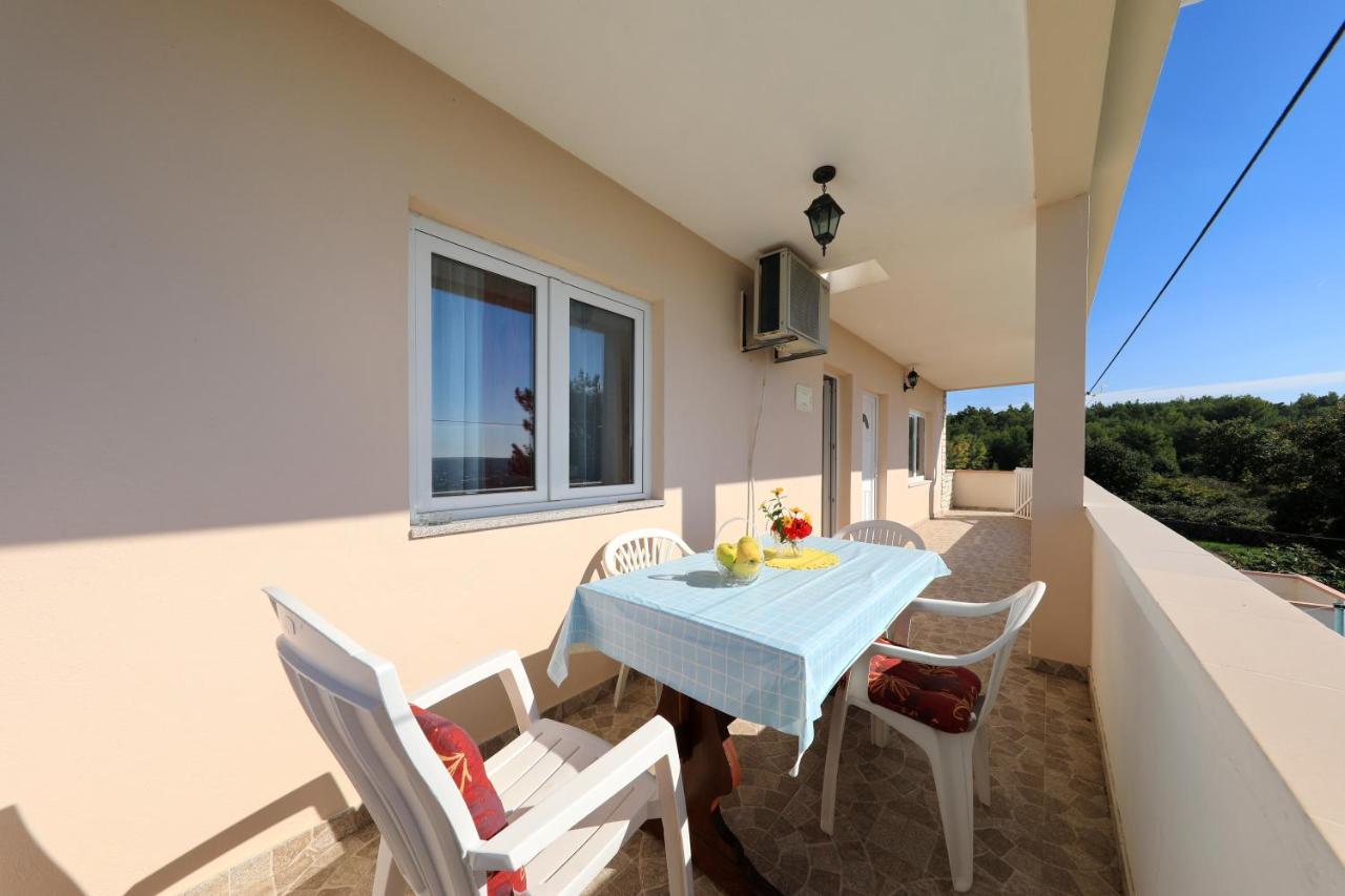 Apartments Luca Ражанац Экстерьер фото